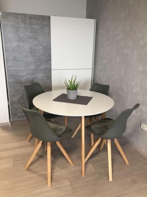 Apartment Modern Eingerichtetes Naehe Hauptbahnhof *